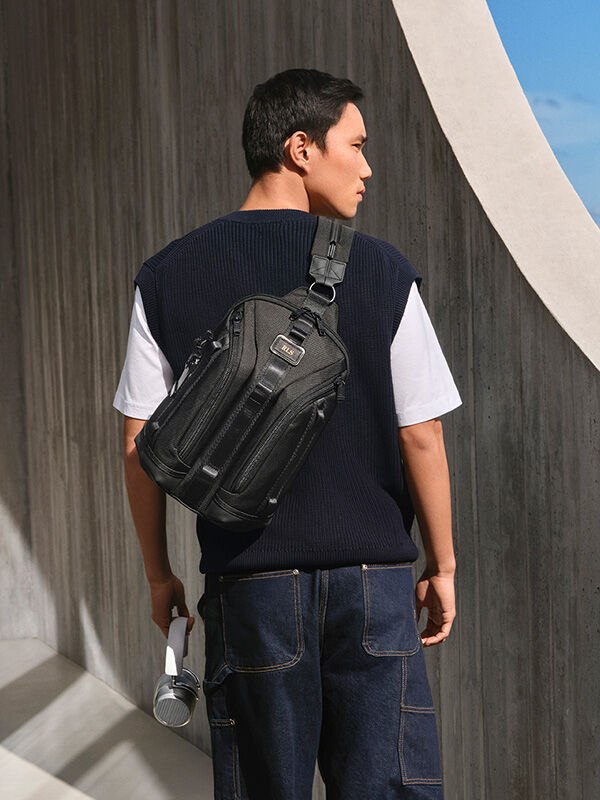 ★TUMI★ネイビー★97320 T021 23119BTD4★ポケット沢山★